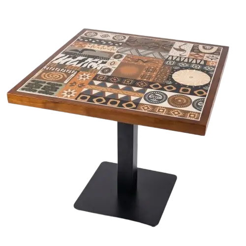 Table de cafétéria en bois avec structure en métal