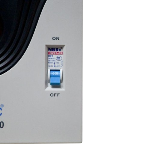 REGULATEUR DE TENTION -  FIABTEC -  5000W -  FTAVRS -5000VA - 03 Mois de Garantie 